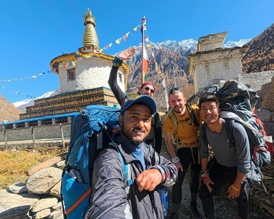 Why Spring is the best time to trek in Nepal?