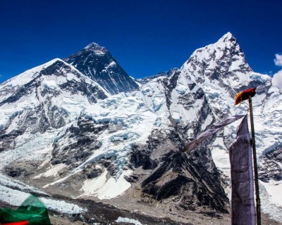 Is There Mobile Phone Reception on the Everest Base Camp Trek
