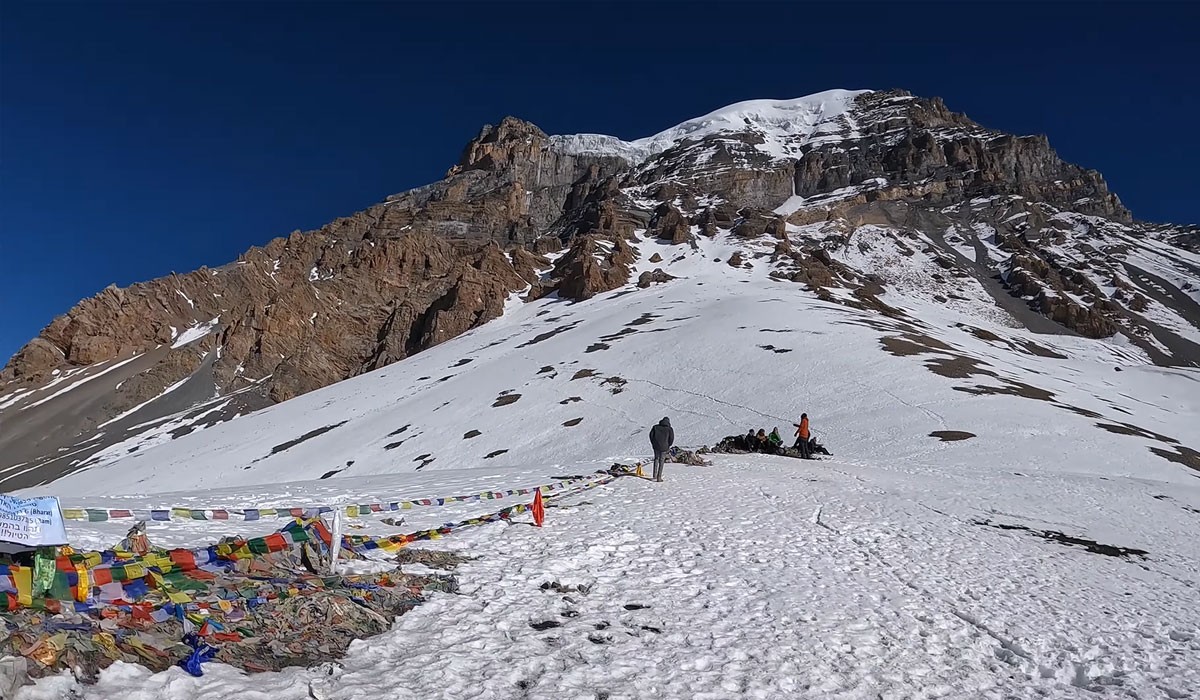 Challenges of Annapurna Circuit Trek in November