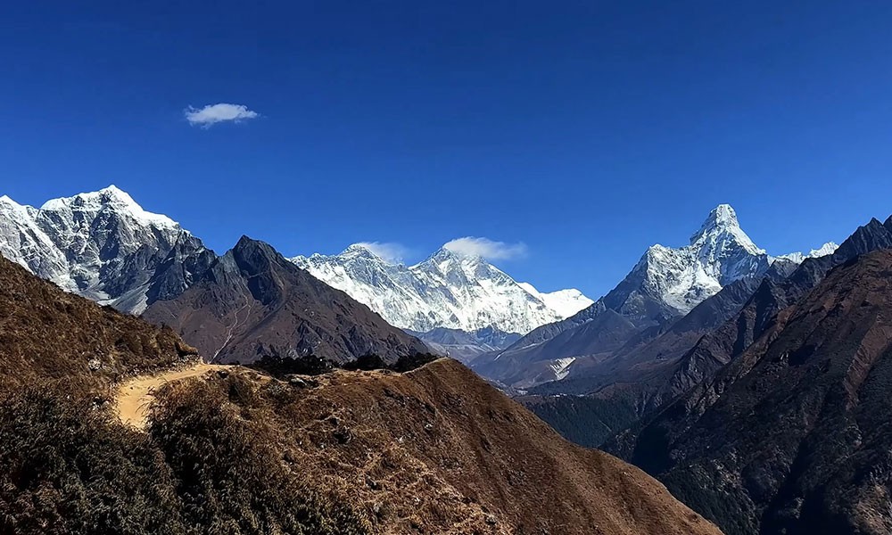 Everest base camp trek in november