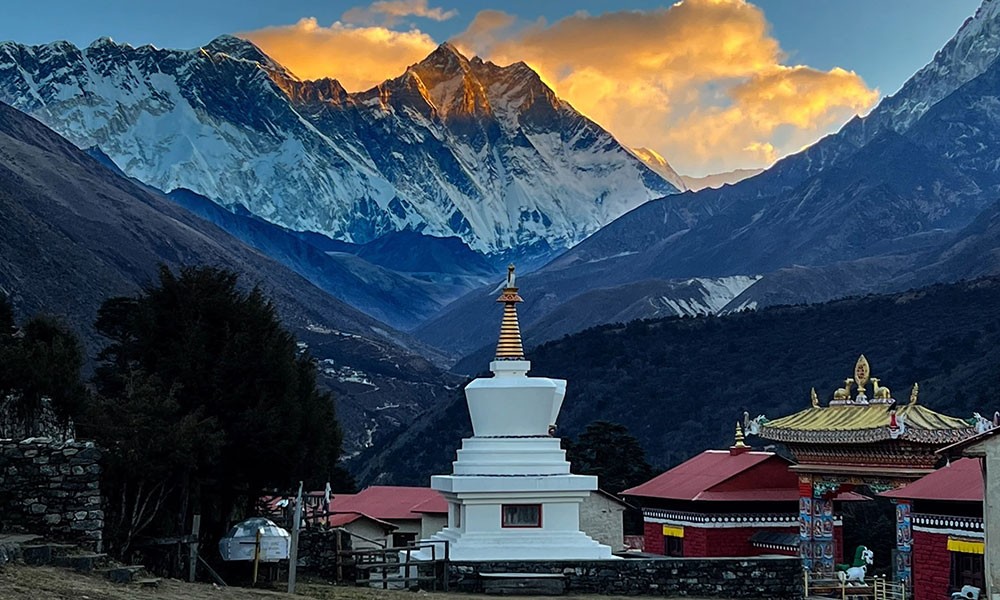 Everest base camp trek in november
