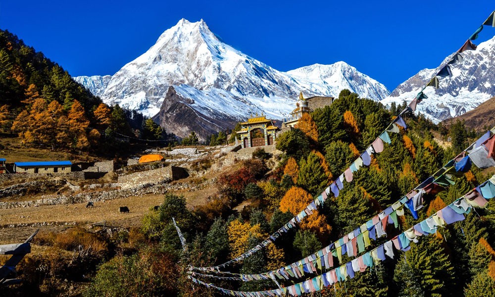 8 Days Short Manaslu Circuit Trek