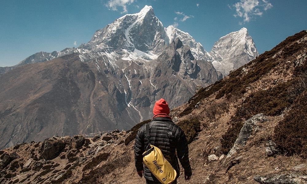 Hire a Guide for Everest Base Camp Trek