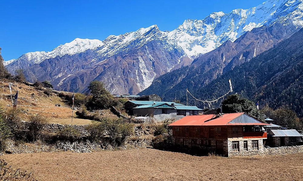 Manaslu Trek in November