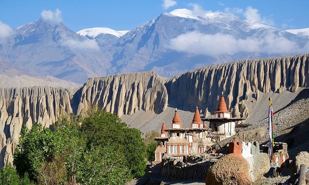 upper mustang trek in may