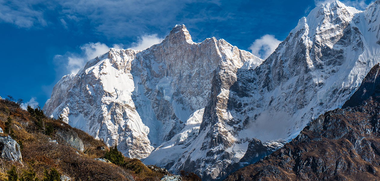 Trek from Khambachen to Lhonak