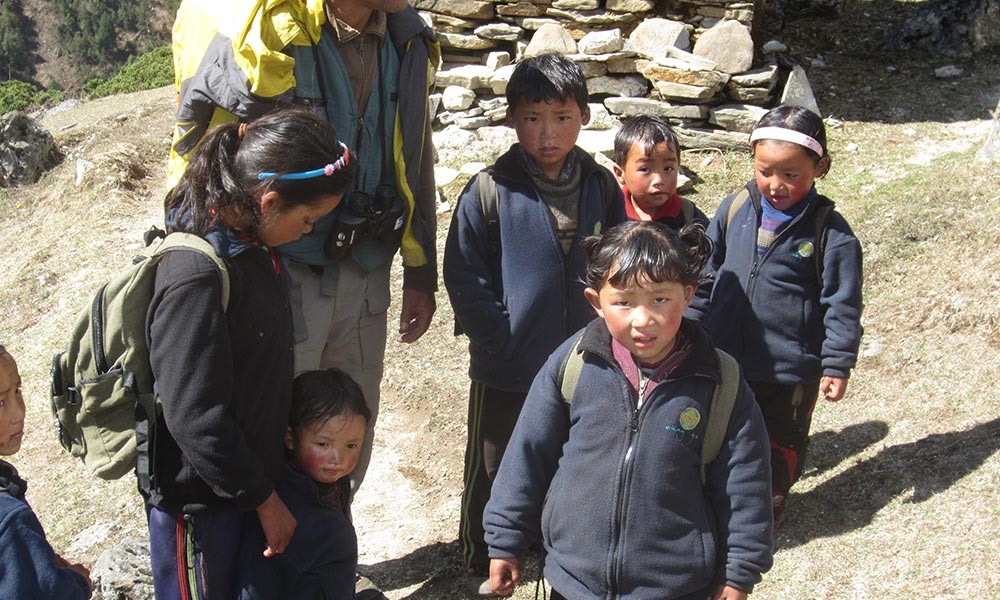 children going school at lower tsum valley