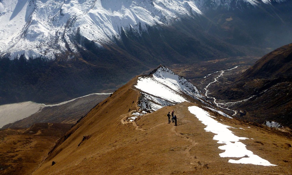 langtang trek in may