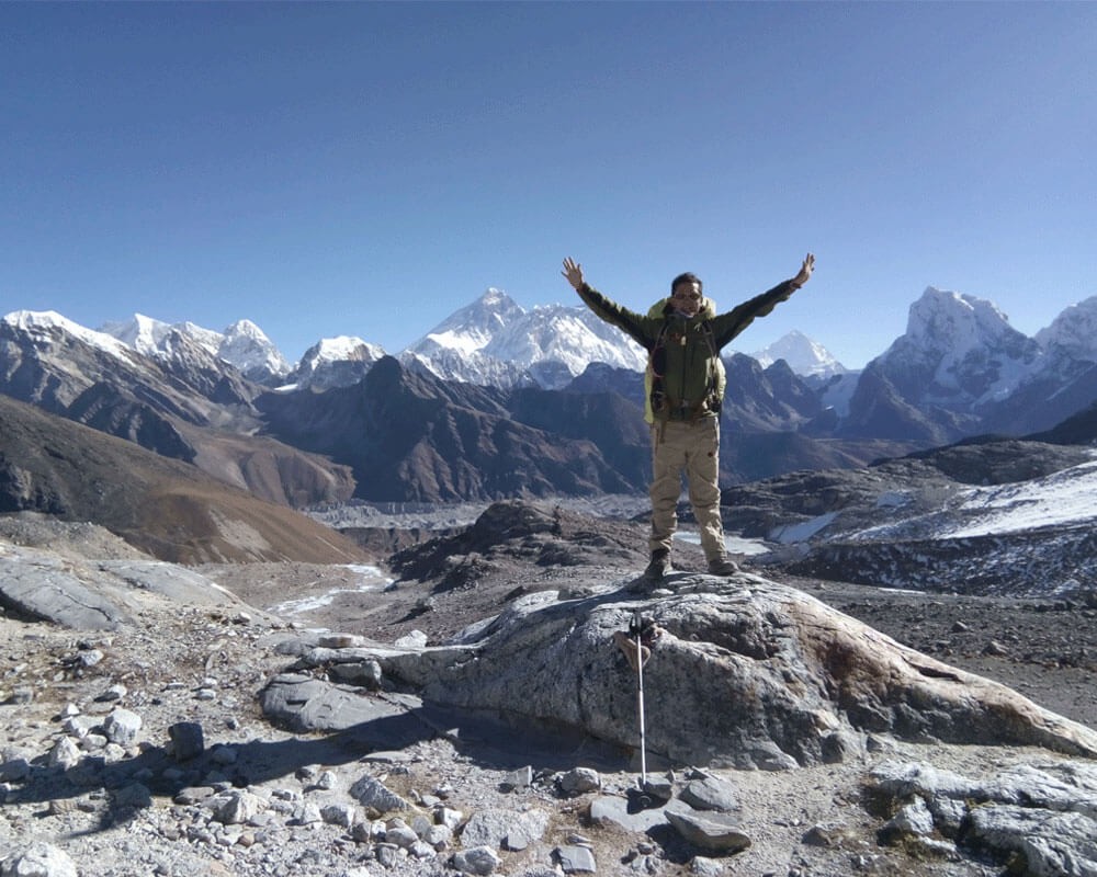 manaslu with tsum valley map